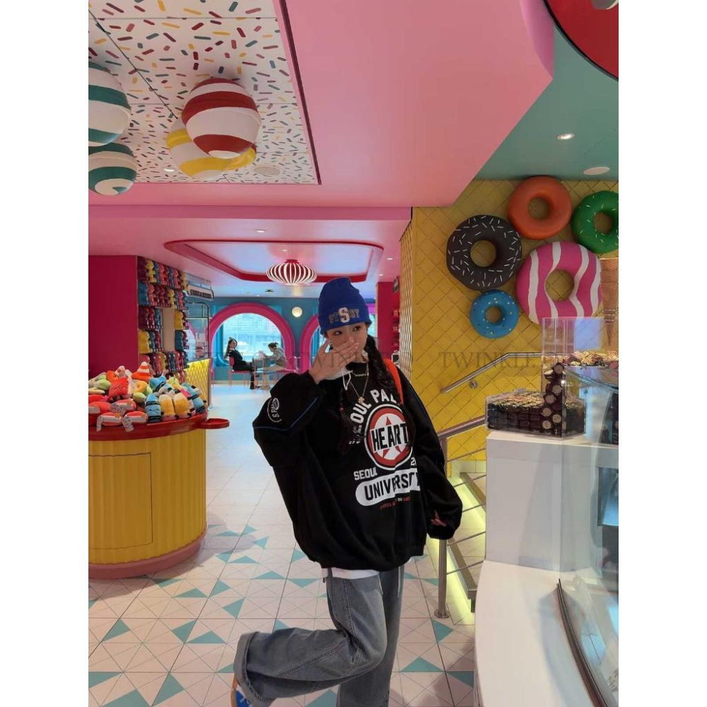 🎀TwinkleQ韓國代購BUY好物-預購✈️正韓🇰🇷 大學t 圖案 愛心 字母印花 長袖上衣 長袖t恤 寬鬆 大學踢-細節圖8