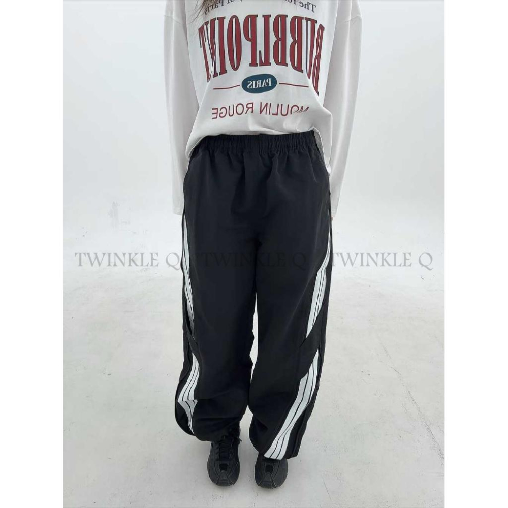 🎀TwinkleQ韓國代購BUY好物-預購✈️正韓🇰🇷 休閒長褲 線條 鬆緊 拉繩 拉鍊抽繩褲 居家 運動 長褲-細節圖6