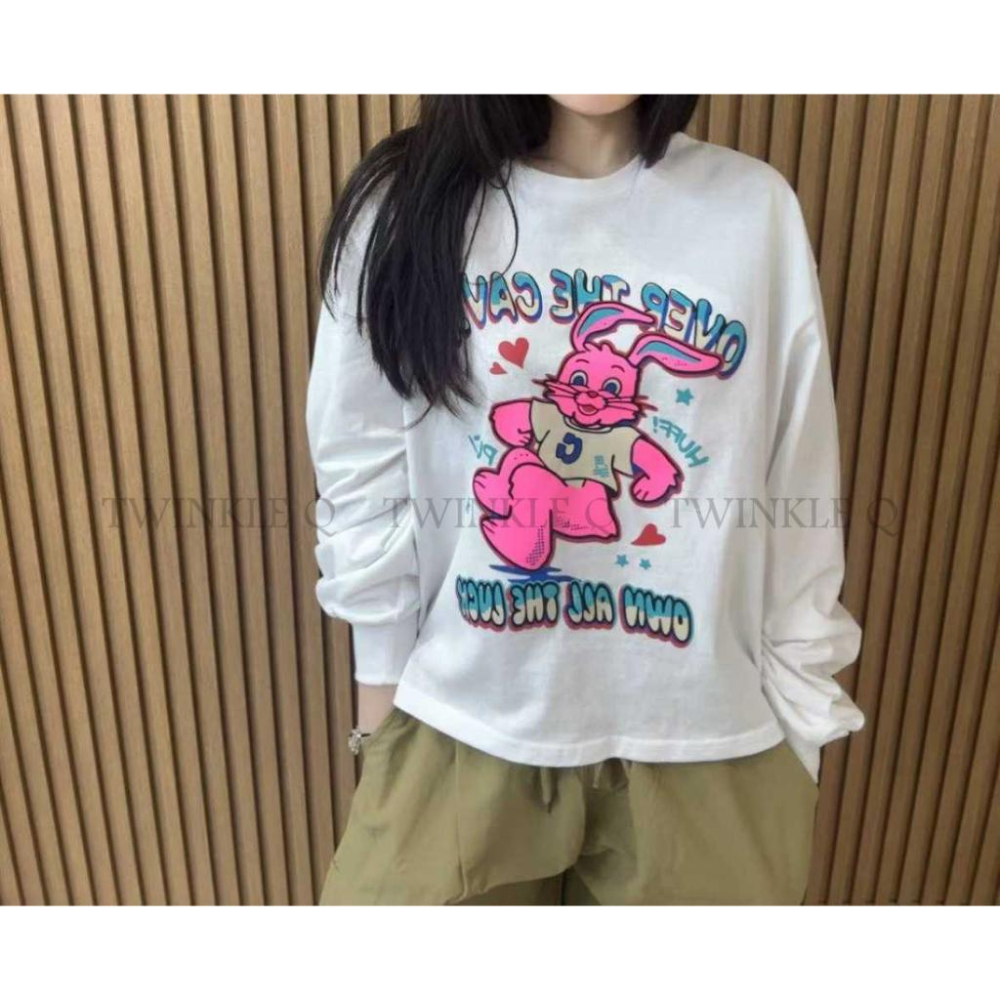 🎀TwinkleQ韓國代購BUY好物-預購✈️正韓🇰🇷 長袖t恤 兔兔 愛心 字母印花 長袖上衣 寬鬆t恤 長t-細節圖7