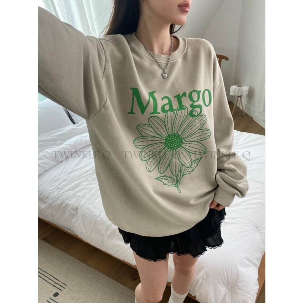 🎀TwinkleQ韓國代購BUY好物-預購✈️正韓🇰🇷 大學t 字母 花朵印花 水洗t 長袖上衣 寬鬆上衣 長t 大學踢-細節圖5