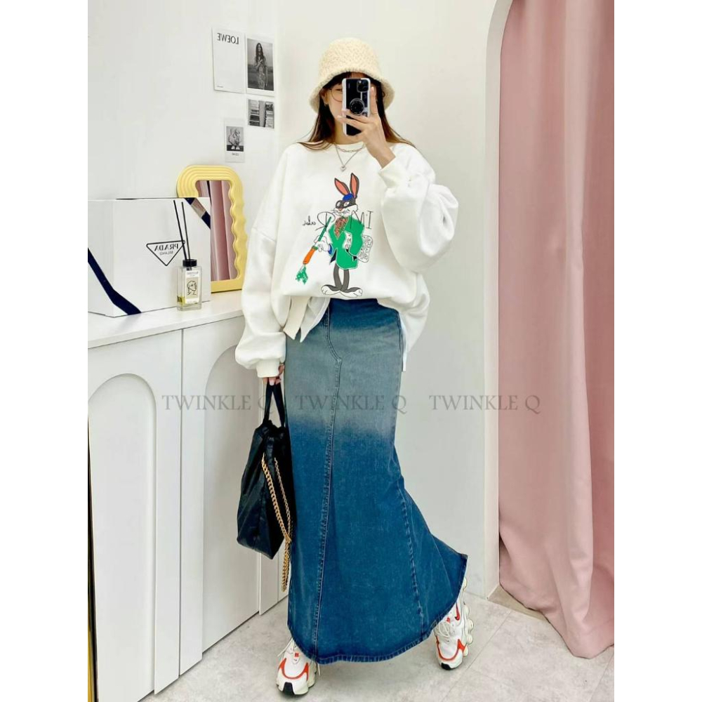 🎀 Twinkle Q韓國代購BUY好物-預購✈️正韓🇰🇷 大學t 畫家 兔兔 圖案印花 寬鬆上衣 長袖t恤 大學踢-細節圖3