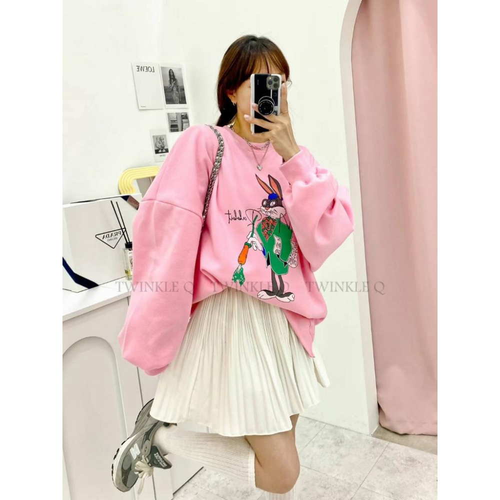 🎀 Twinkle Q韓國代購BUY好物-預購✈️正韓🇰🇷 大學t 畫家 兔兔 圖案印花 寬鬆上衣 長袖t恤 大學踢-細節圖6