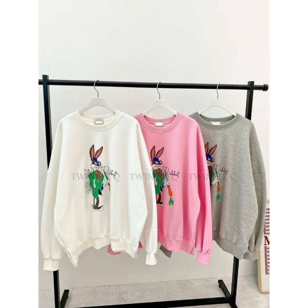 🎀 Twinkle Q韓國代購BUY好物-預購✈️正韓🇰🇷 大學t 畫家 兔兔 圖案印花 寬鬆上衣 長袖t恤 大學踢-細節圖8