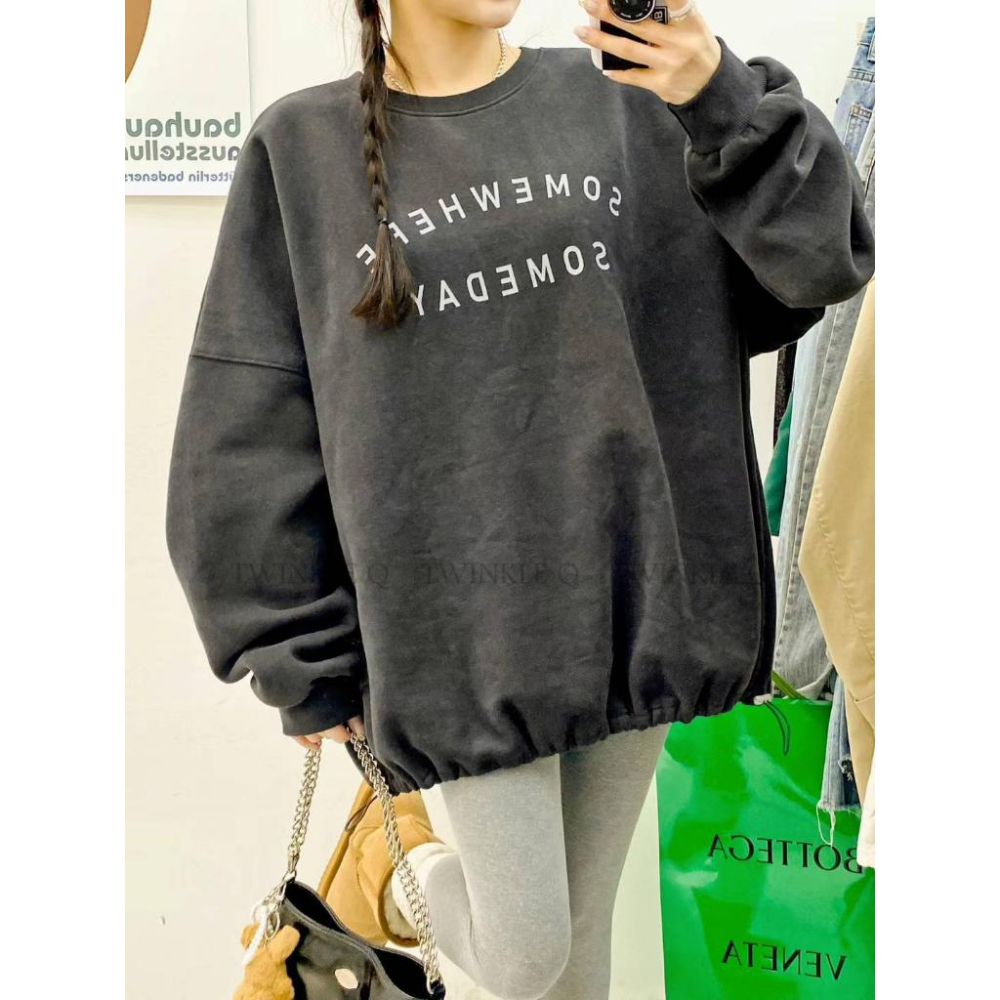 🎀 Twinkle Q韓國代購BUY好物-預購✈️正韓🇰🇷 大學t 字母 印花 加絨 下擺拉繩 寬鬆上衣 長t 大學踢-細節圖7