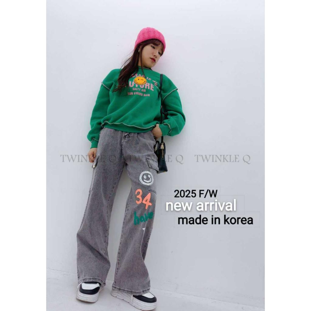 🎀TwinkleQ韓國代購BUY好物-預購✈️正韓🇰🇷 牛仔長褲 笑臉 字母 手繪 貼布 塗鴉 口袋 長褲 牛仔褲-細節圖2