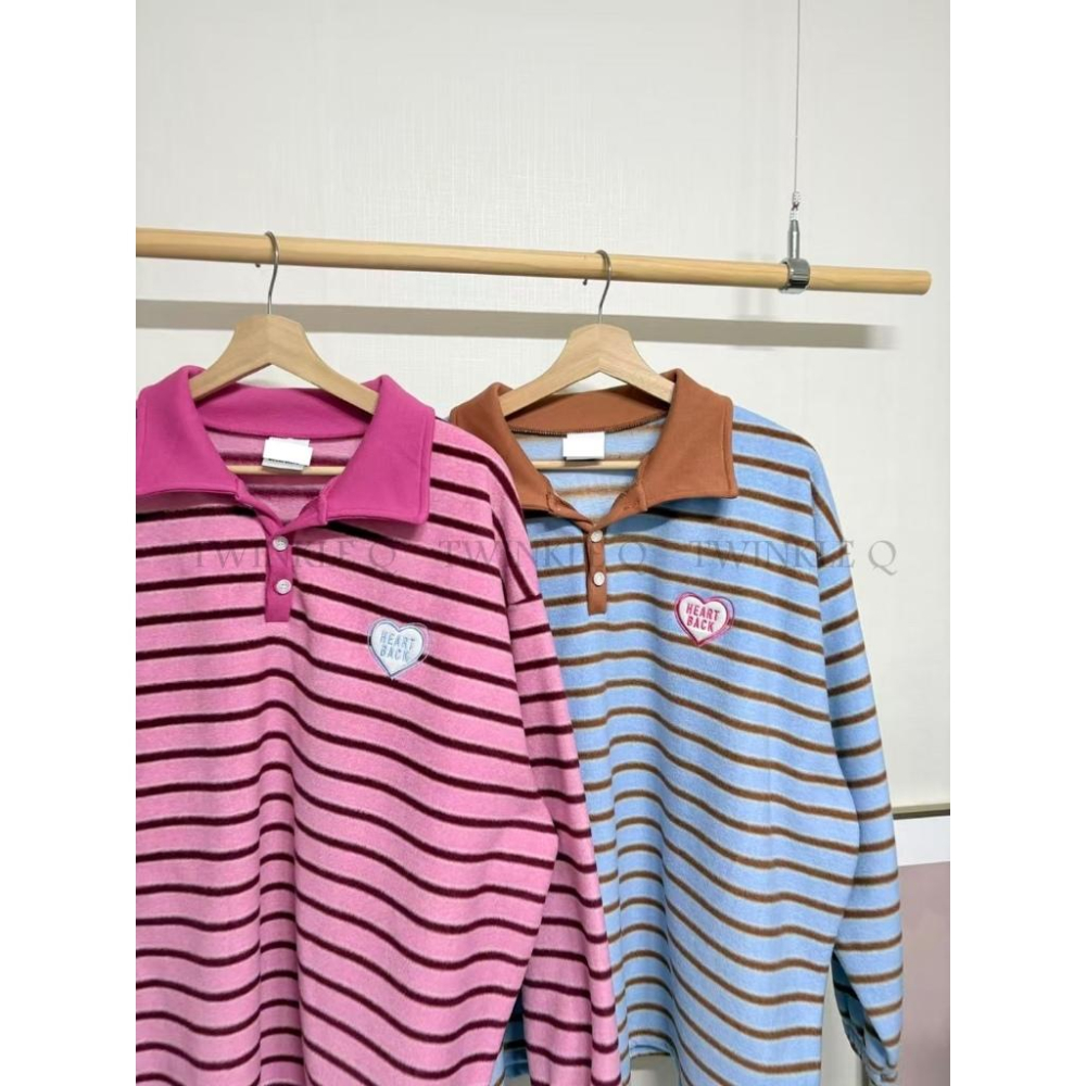 🎀TwinkleQ韓國代購BUY好物-預購✈️正韓🇰🇷 長袖上衣 心型 翻領 條紋 寬鬆上衣 落肩 長袖t恤-細節圖6