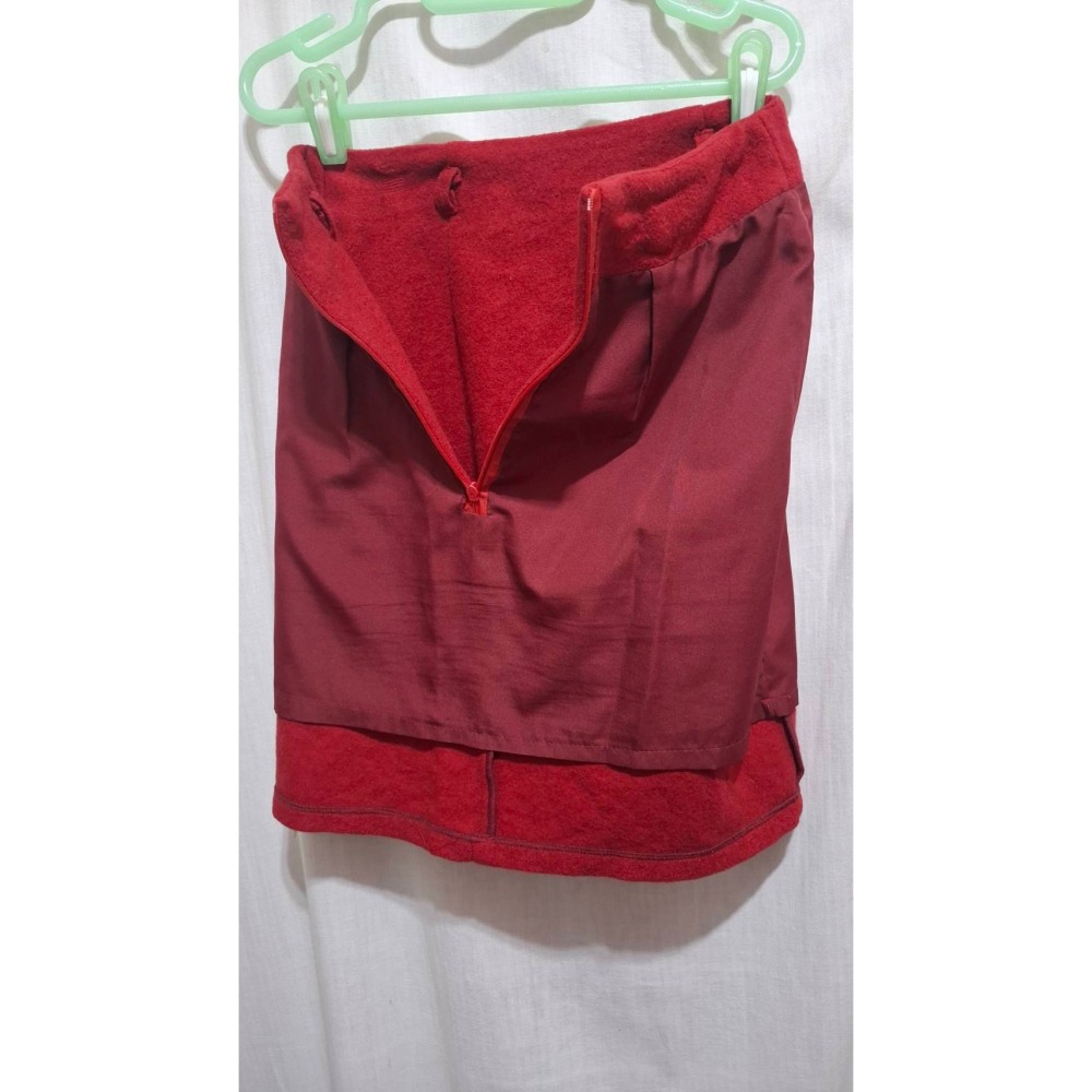 姜小舖S號紅色毛呢及膝裙短裙 有內裡 包臀裙 秋冬 過年喜氣 喝喜酒 毛料 素色 純色 百搭-細節圖2