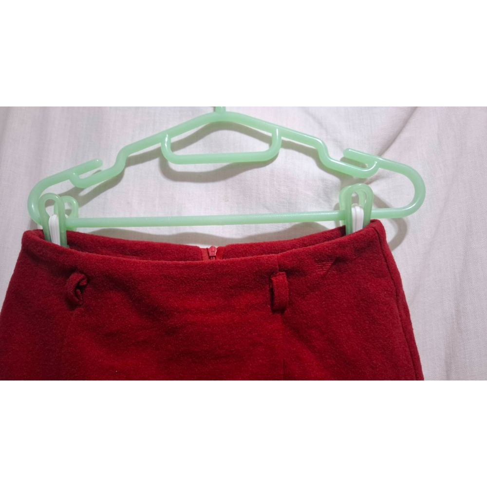 姜小舖S號紅色毛呢及膝裙短裙 有內裡 包臀裙 秋冬 過年喜氣 喝喜酒 毛料 素色 純色 百搭-細節圖4