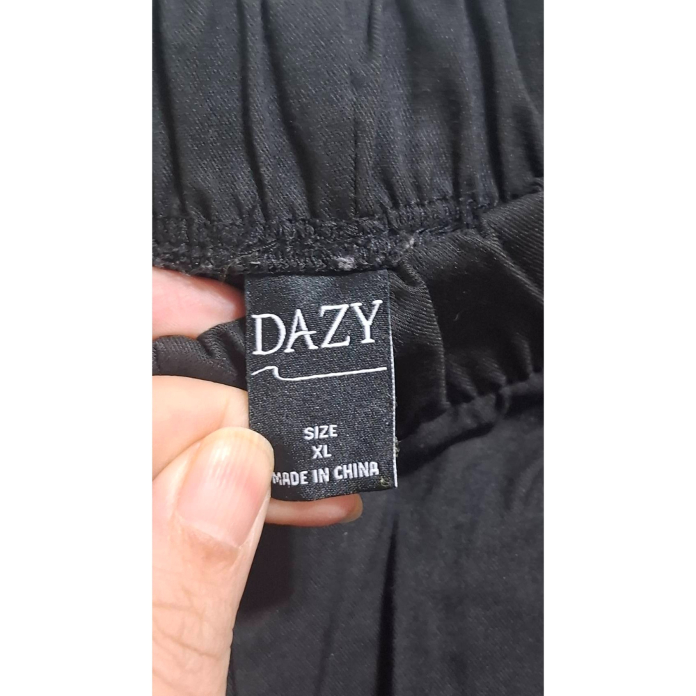 姜小舖XL號女用DAZY黑色薄棉質寬鬆長褲 褲口開叉 褲子 大尺碼 休閒長褲 寬褲 運動褲 運動長褲 素色 純色-細節圖5