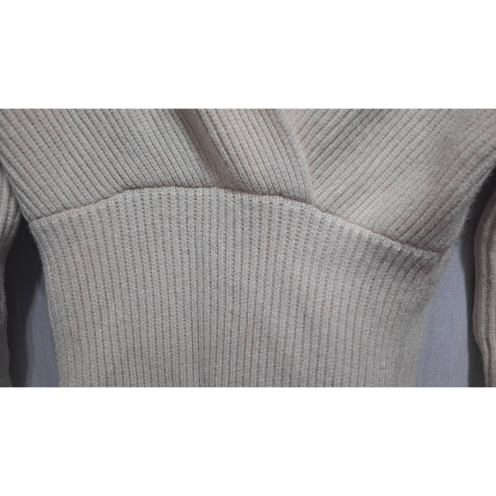 姜小舖M號31.  Fashion米白色針織性感低胸V領露香肩長袖連身洋裝 包臀 顯瘦 冬季保暖 秋冬 連衣裙 連身裙-細節圖6