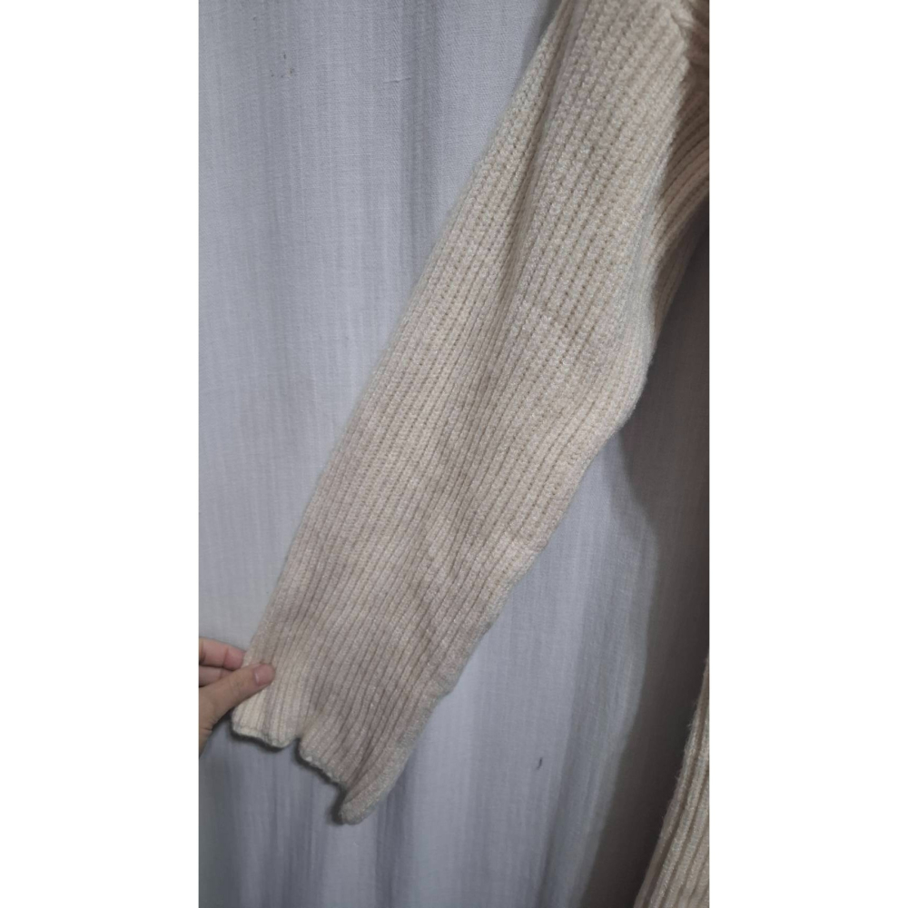 姜小舖M號31.  Fashion米白色針織性感低胸V領露香肩長袖連身洋裝 包臀 顯瘦 冬季保暖 秋冬 連衣裙 連身裙-細節圖7