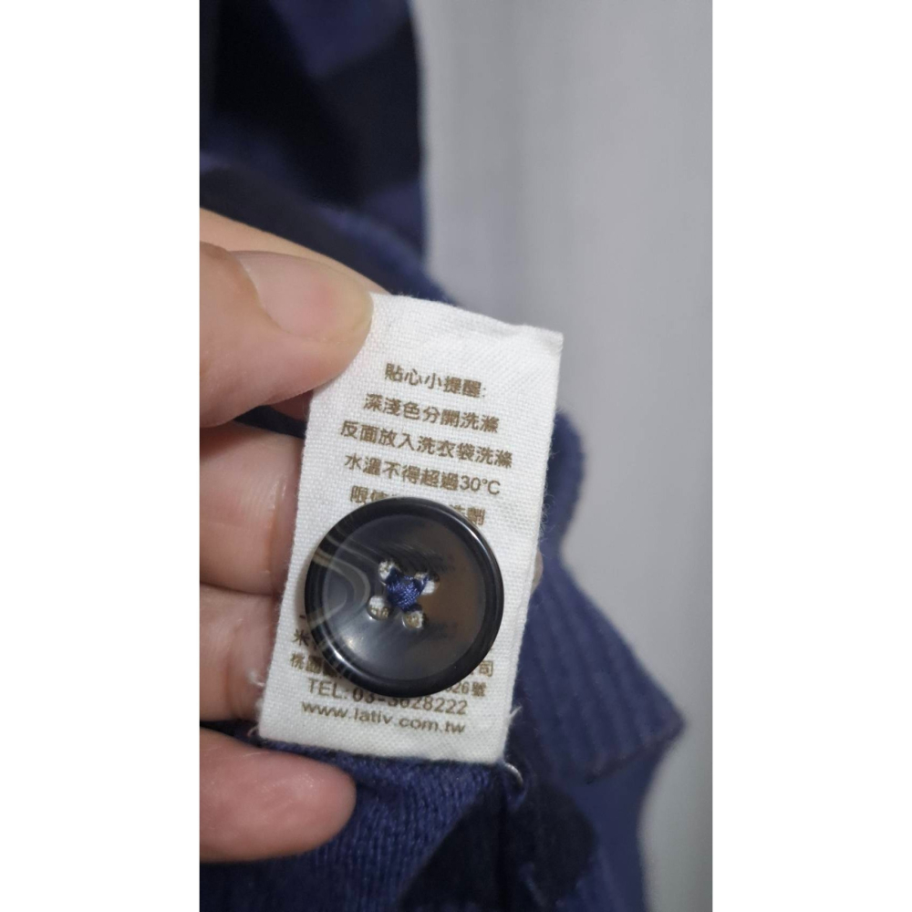 姜小舖L號lativ女用藍黑寬橫條紋棉質V領長袖前排扣長版小罩衫小外套 春秋 冷氣房 空調 防曬 歐美風 橫紋-細節圖3