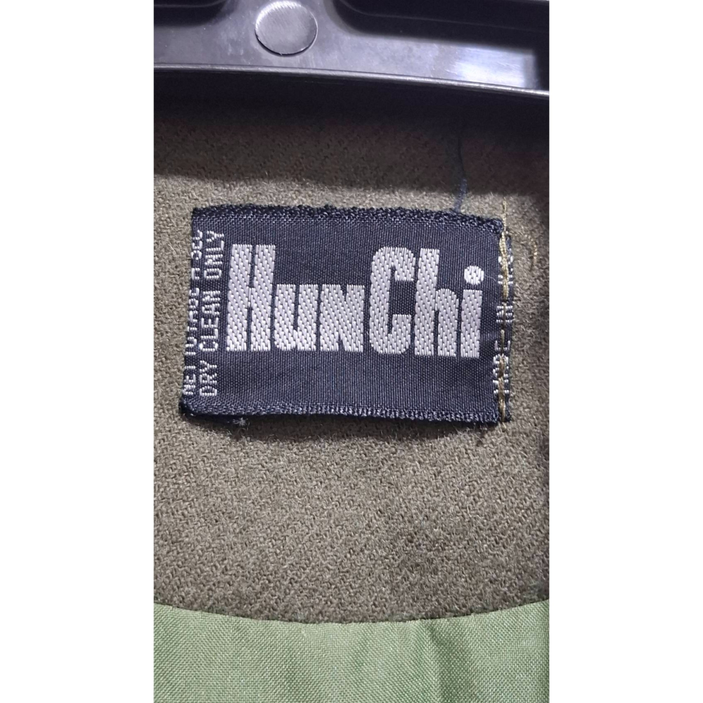 姜小舖S號Hun Chi古著女用綠色毛料格紋長袖前開襟外套 復古精緻別針 冬季保暖 秋冬 西裝外套 懷舊 格子 方塊格-細節圖4