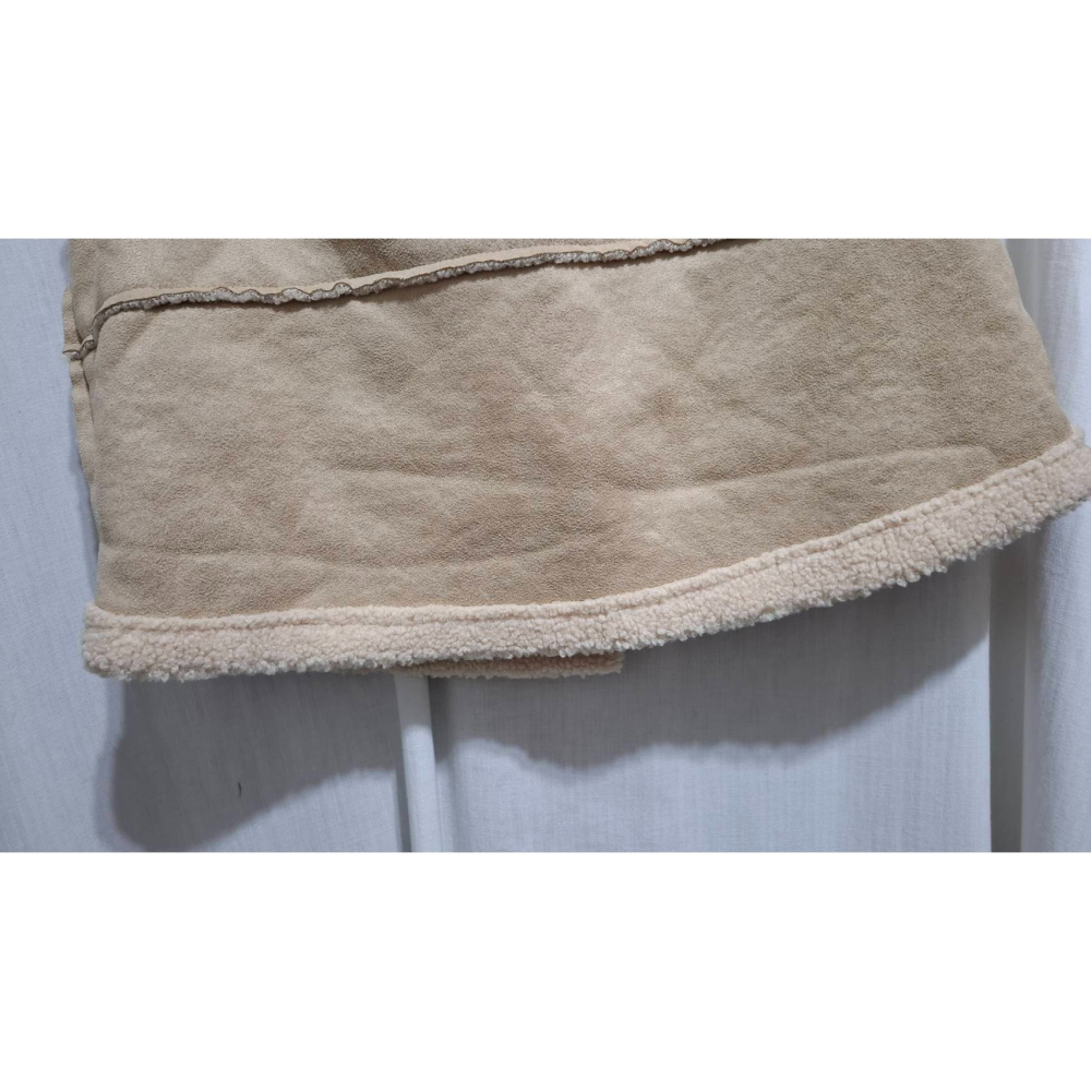 姜小舖XL號Yuauyuan麂皮毛絨絨翻領下擺袖口無袖背心 雙暗釦 雙邊小口袋 冬季保暖 秋冬 大尺碼 背心 內裡刷毛-細節圖4