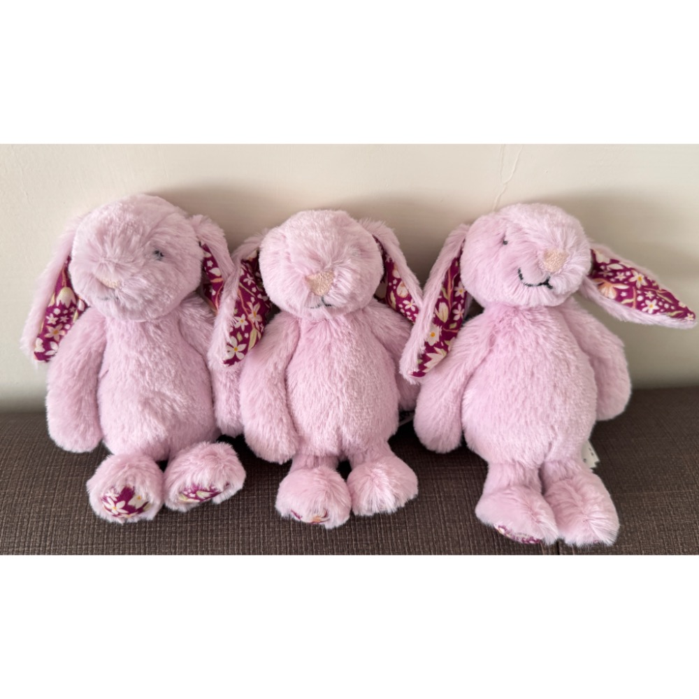 【Jellycat 正品代購】英國🇬🇧空運直送 Jellycat 紫碎花兔吊飾 二月新款-細節圖5