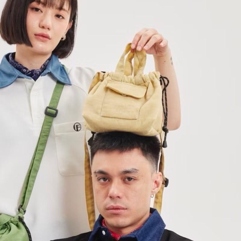 【預購】OoKiNi  泰國代購 設計師品牌 撞色 旅行 戶外 隨身包 小眾品牌 餃子包 原創-細節圖8