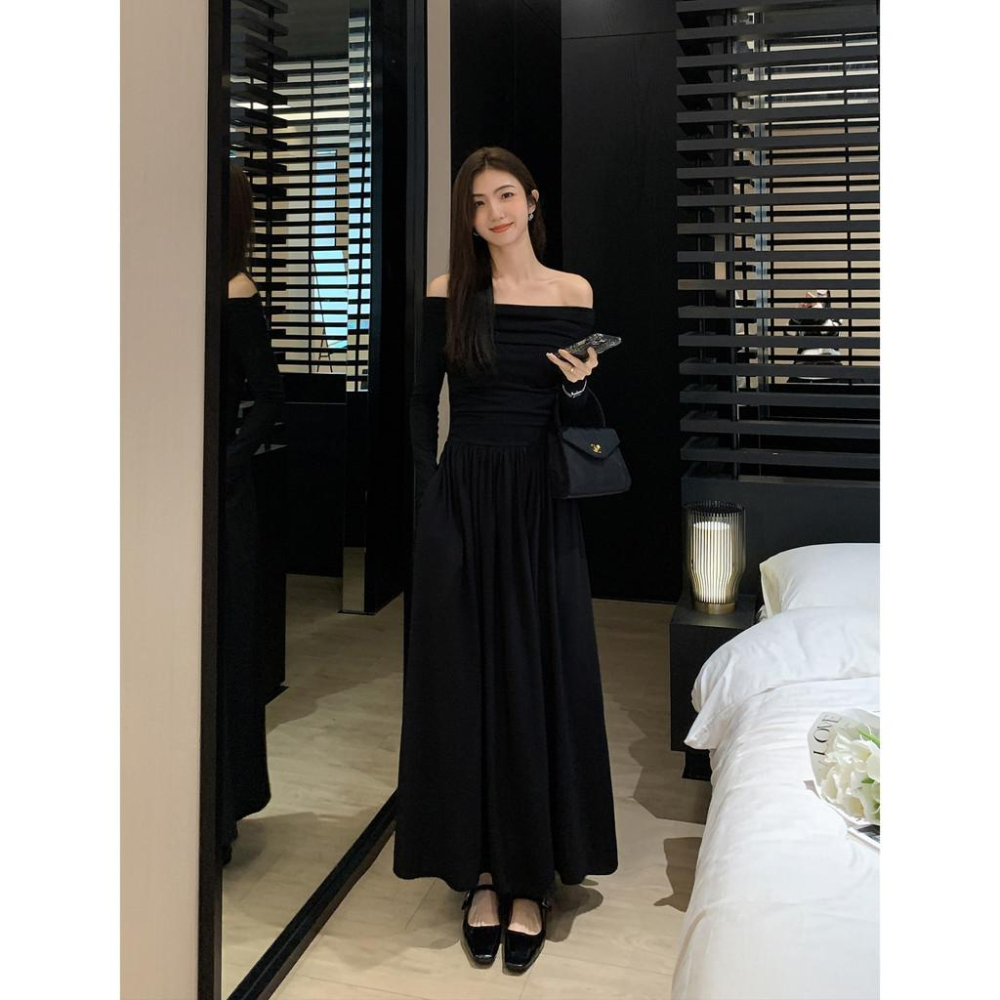 MULVAN 法式白色一字領針織洋裝女高級氣質長袖露肩收腰a字長裙-細節圖4