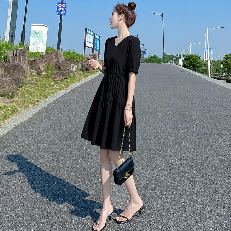 小個子黑色洋裝女夏季2026新款v領小黑裙女法式收腰顯瘦A字裙子-細節圖3
