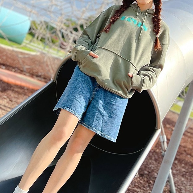 Levis 男款 口袋帽T 復古摩登Logo 軍綠 38479-0065*🔥-細節圖6