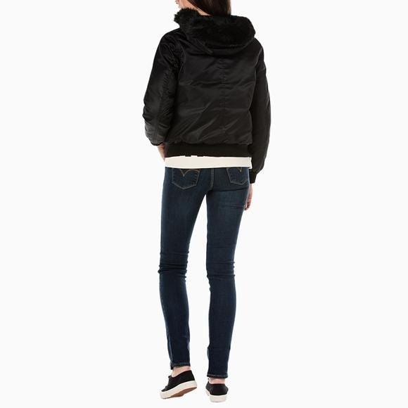 Levis 女款 羽絨外套 連帽設計 防風保暖 黑 34548-0000🔥-細節圖5