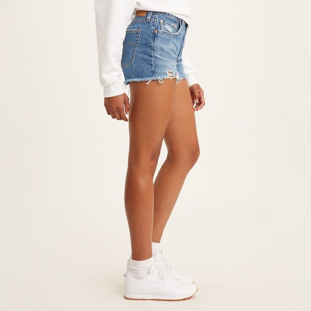 Levis 女款 501 排扣牛仔短褲 淺藍水洗 56327-0081🔥-細節圖8