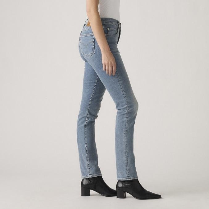 Levis 女款 724 直筒牛仔褲 復古淺藍水洗 18883-0404-細節圖6